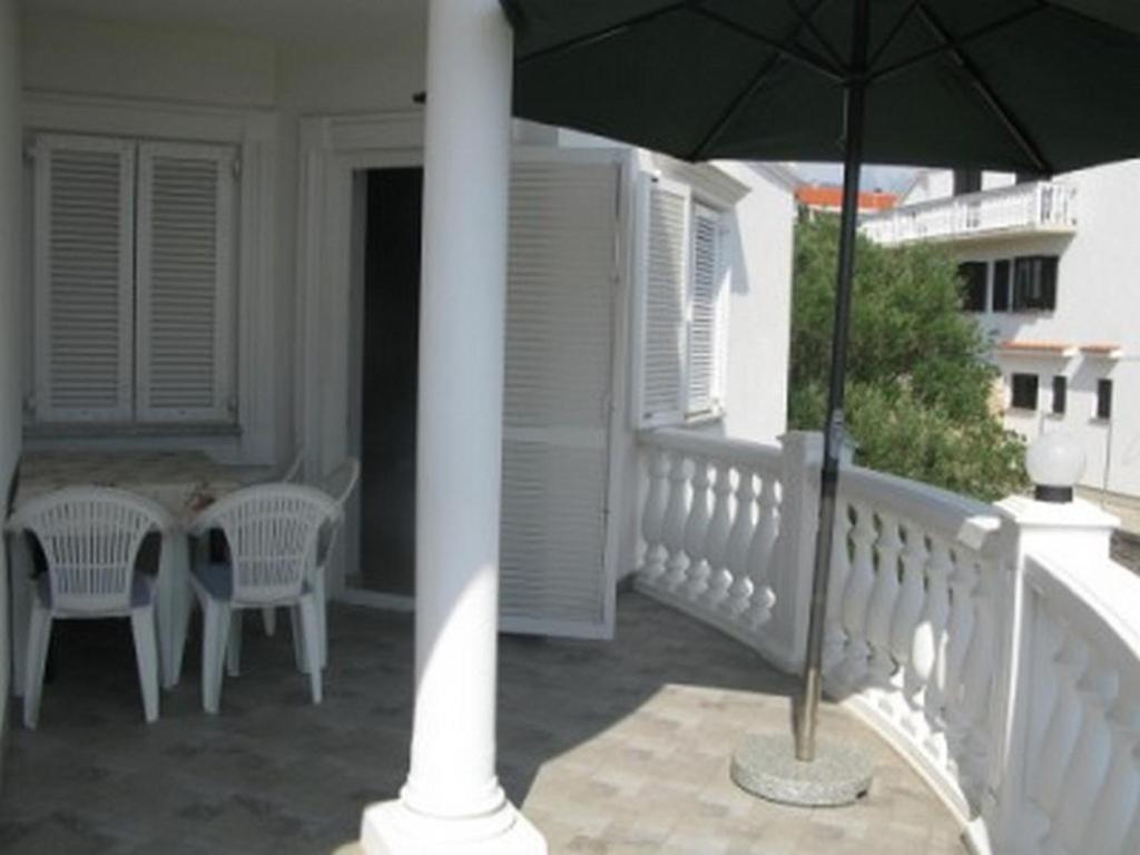 Apartments With A Parking Space Barbat, Rab - 16816 Barbat na Rabu Extérieur photo