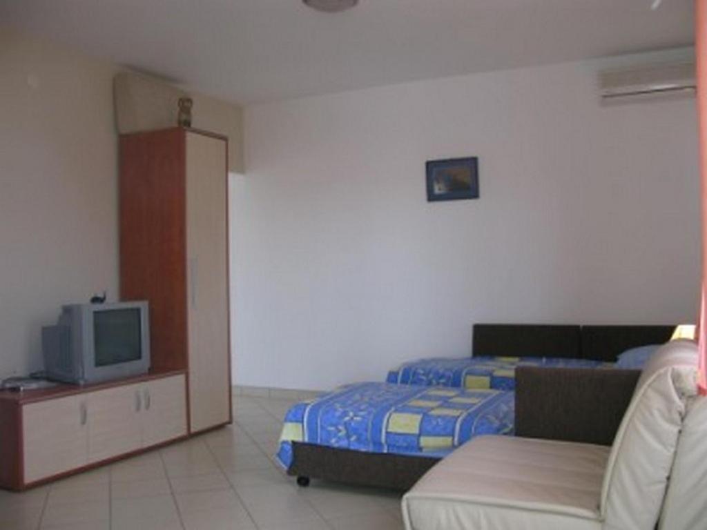 Apartments With A Parking Space Barbat, Rab - 16816 Barbat na Rabu Extérieur photo