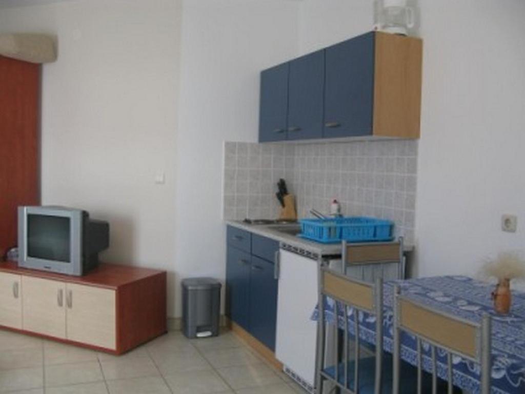 Apartments With A Parking Space Barbat, Rab - 16816 Barbat na Rabu Extérieur photo